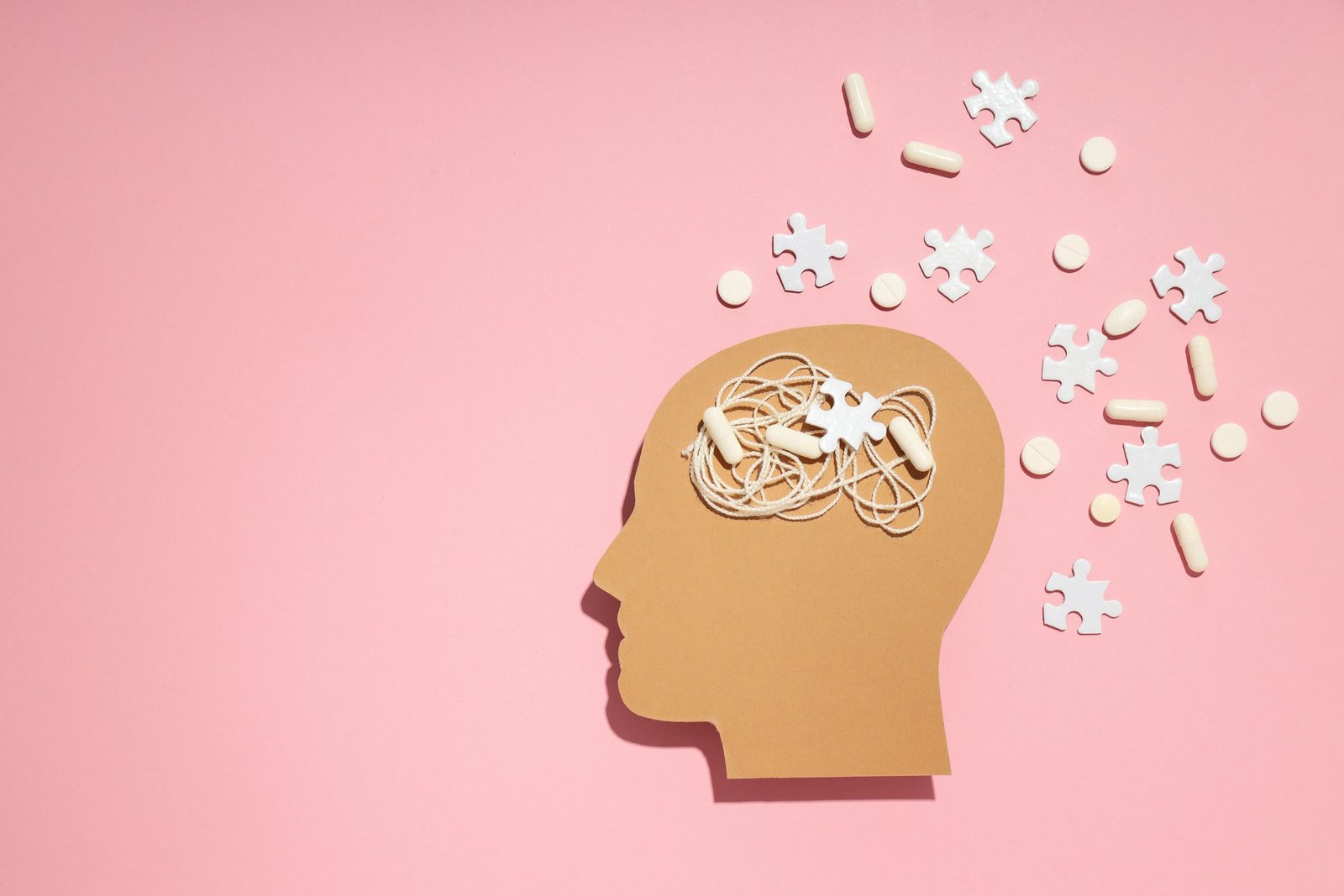 Medikamentöse Behandlung bei ADHS: Darstellung der Wirkung von Medikamenten und innerer Unruhe.