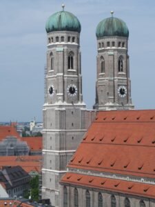 Türme der Frauenkirche in München